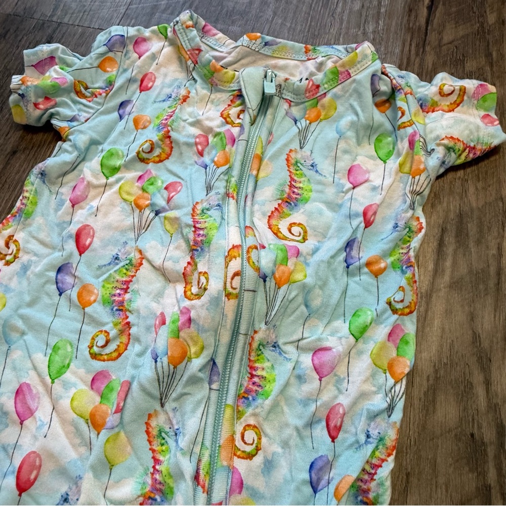 Little Bum Bum Bamboo Zip Romper – Seahorse & Balloon Print (9–12M) - Picture 2 of 4